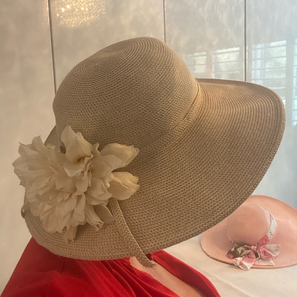 Unbranded• Straw Sun Hat in Natural Color - Picture 3 of 5